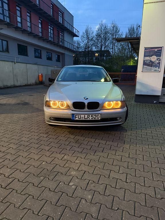 Gebraucht BMW 520 170 PS (125 kW) 2000 Silber Limousine