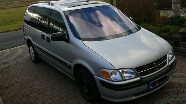 Gebraucht Opel Sintra 141 PS (103 kW) 1998 Silber metallic Van / Kleinbus