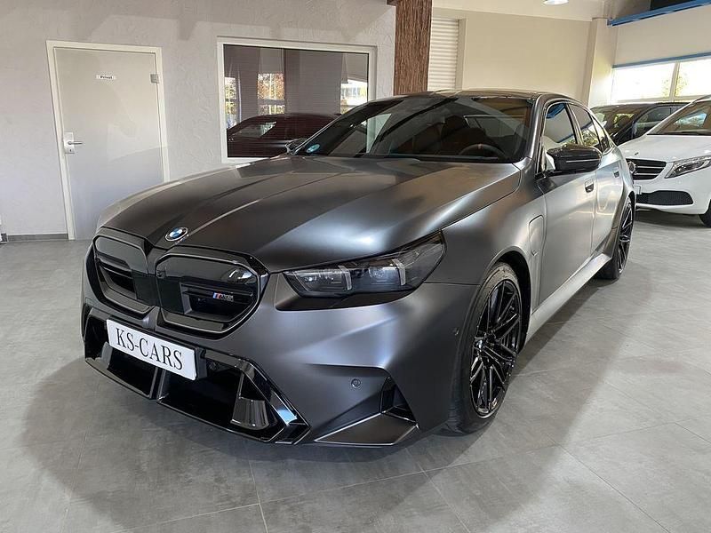 Gebraucht BMW M5 Performance 727 PS (534 kW) 2025 Grau Limousine