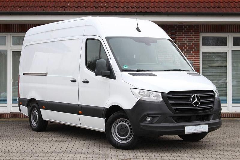 Weiß Gebraucht 2019 Mercedes Sprinter Van | 19.900 € (Etwas zu teuer) - Bild 1/4