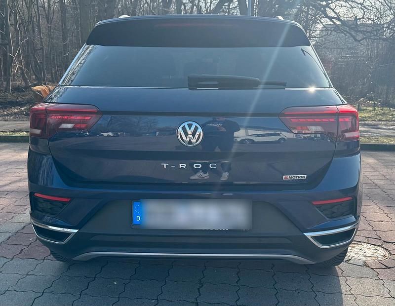 Gebraucht VW T-Roc 150 PS (110 kW) 2019 Blau SUV