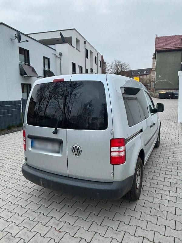 Gebraucht VW Caddy 102 PS (75 kW) 2013 Silber Van / Kleinbus