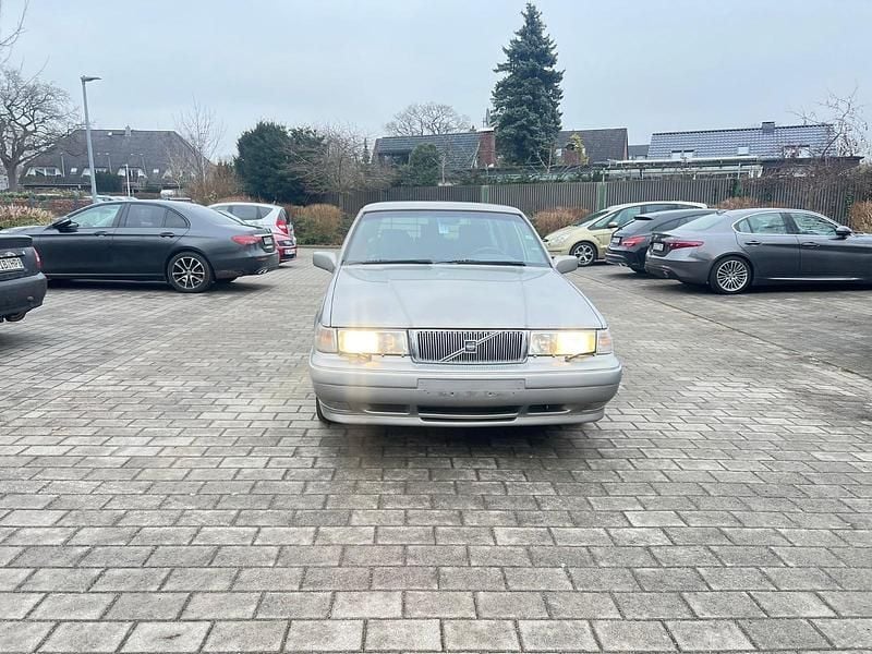 Grau Gebraucht 1995 Volvo 960 Kombi | 7.990 € - Bild 1/4