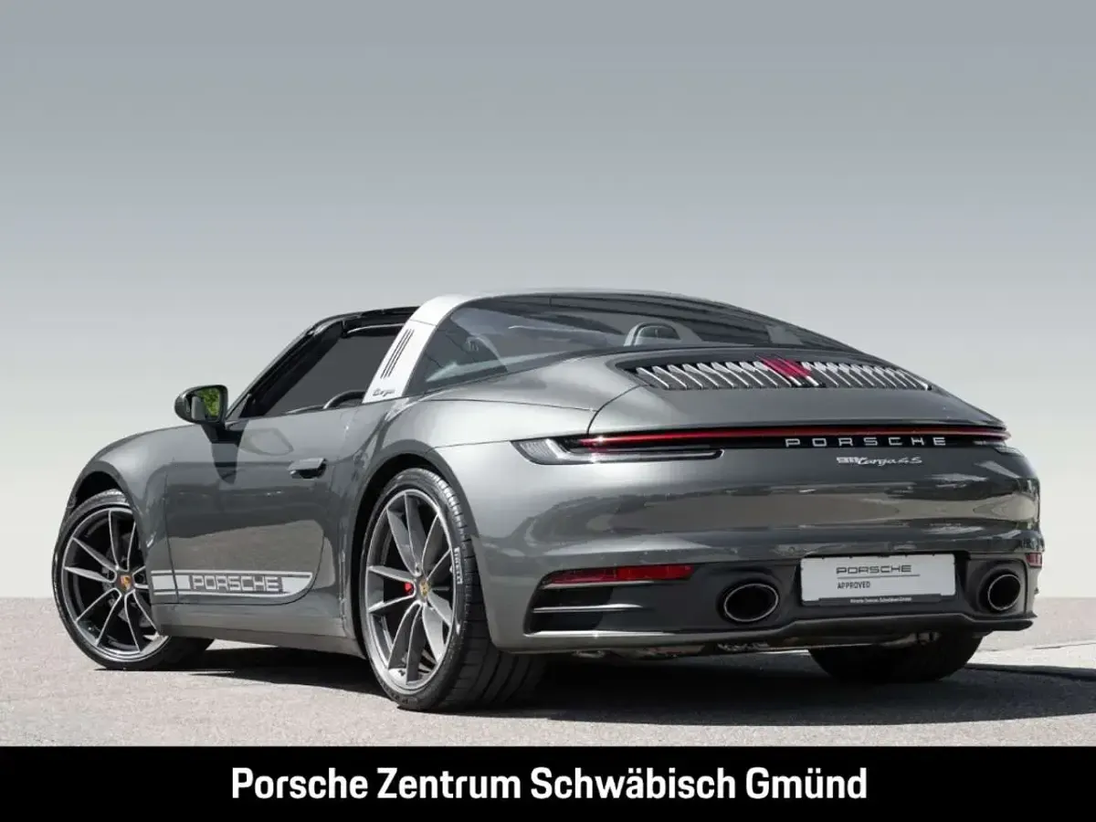 Brugt Porsche 992 450 HK (330 kW) 2024 Grøn Coupe