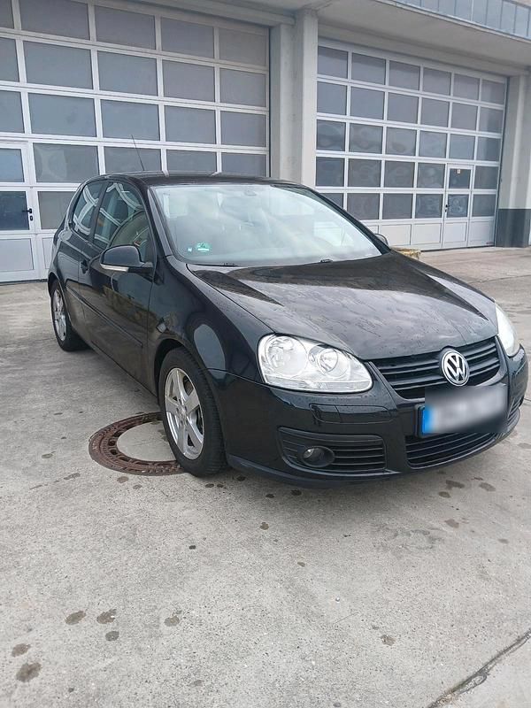 Schwarz Gebraucht 2006 VW Golf V Coupé | 2.990 € (Fairer Preis) - Bild 1/4
