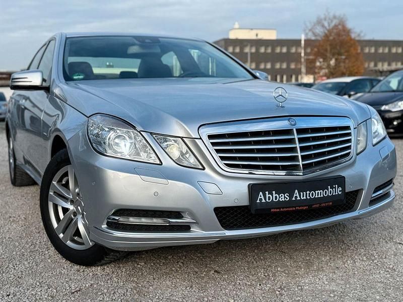 Gebraucht Mercedes E200 184 PS (135 kW) 2012 Silber Limousine
