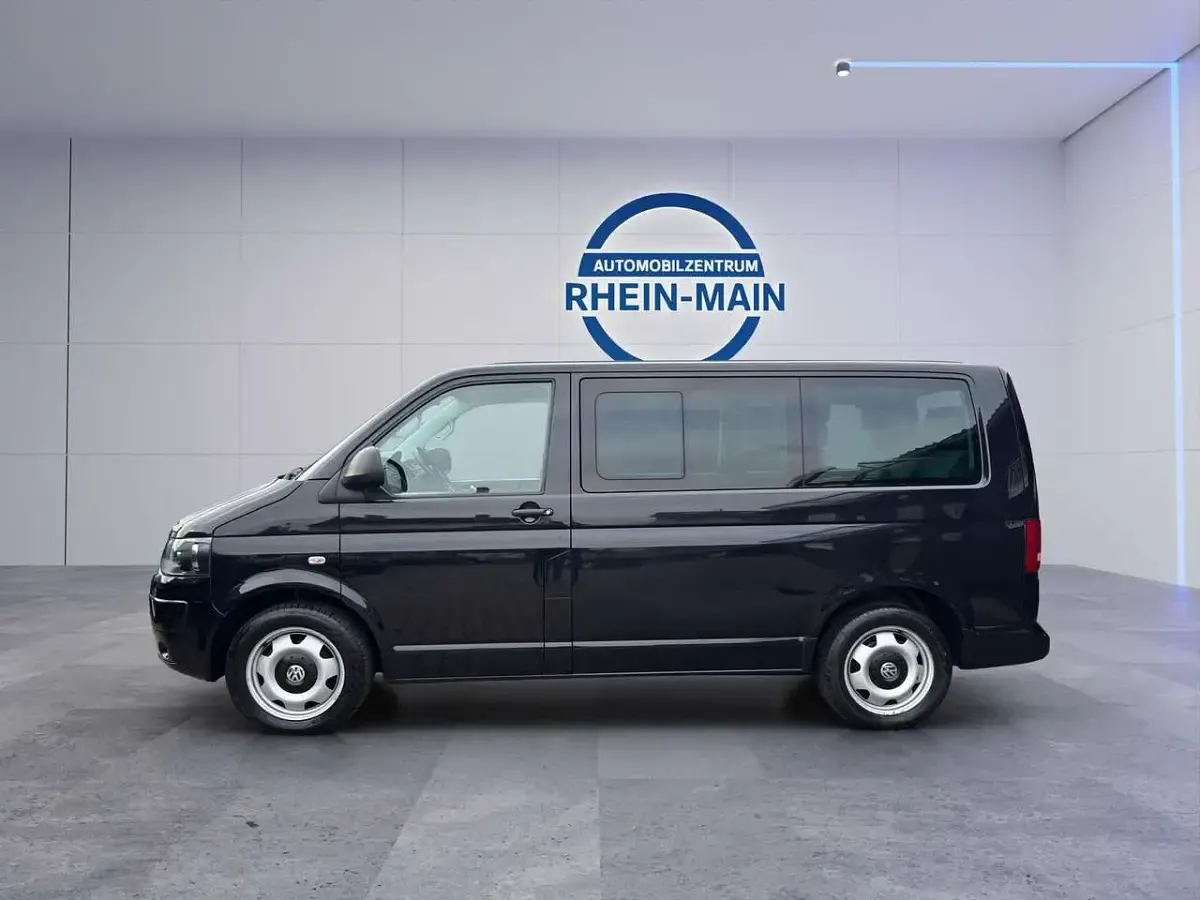 Gebraucht VW Multivan Startline 140 PS (102 kW) 2010 Schwarz Van / Kleinbus
