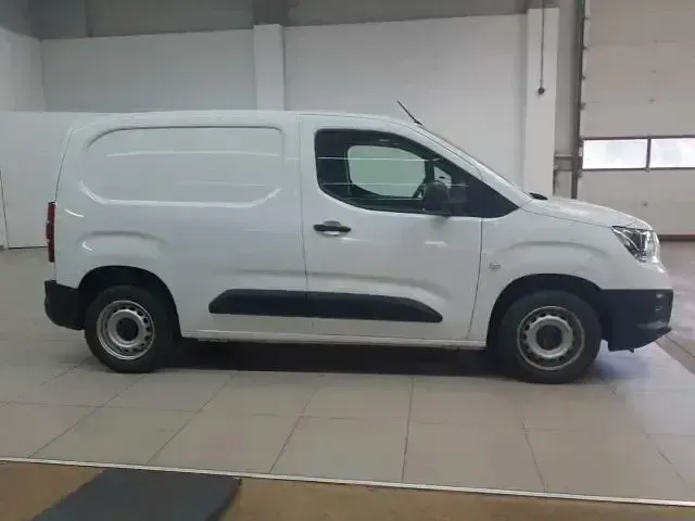 Gebraucht Opel Combo Selection 110 PS (80 kW) 2020 Andere Van / Kleinbus