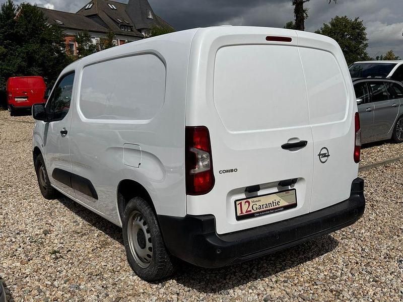 Gebraucht Opel Combo Edition 131 PS (96 kW) 2021 Weiß Van / Kleinbus