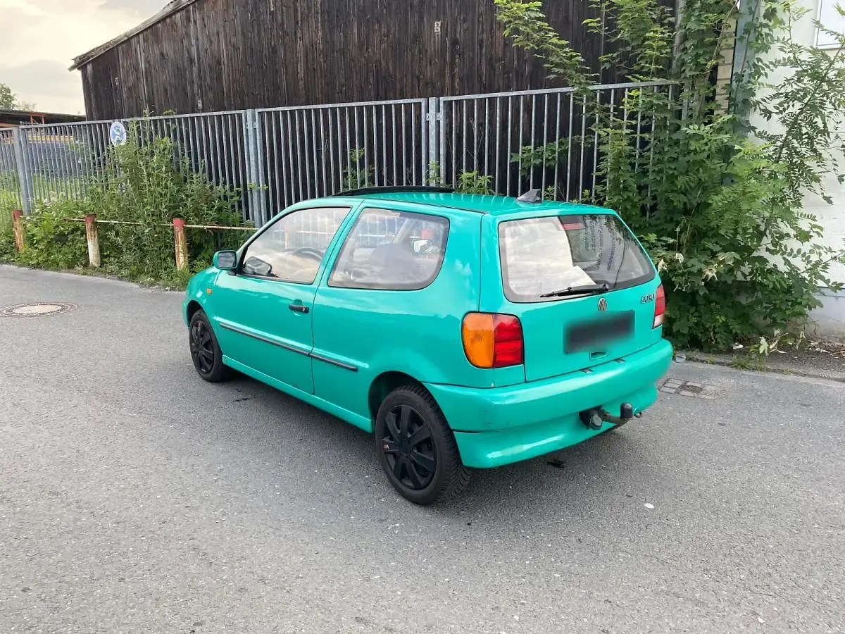 Gebraucht VW Polo 90 PS (66 kW) 1998 Grün Kleinwagen