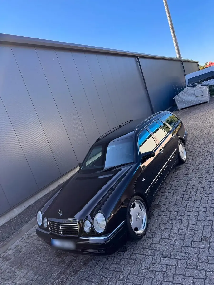 Gebraucht Mercedes E320 AMG 224 PS (164 kW) 1999 Schwarz Kombi