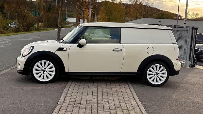 Gebraucht Mini Clubvan 122 PS (89 kW) 2014 Weiß Kleinwagen