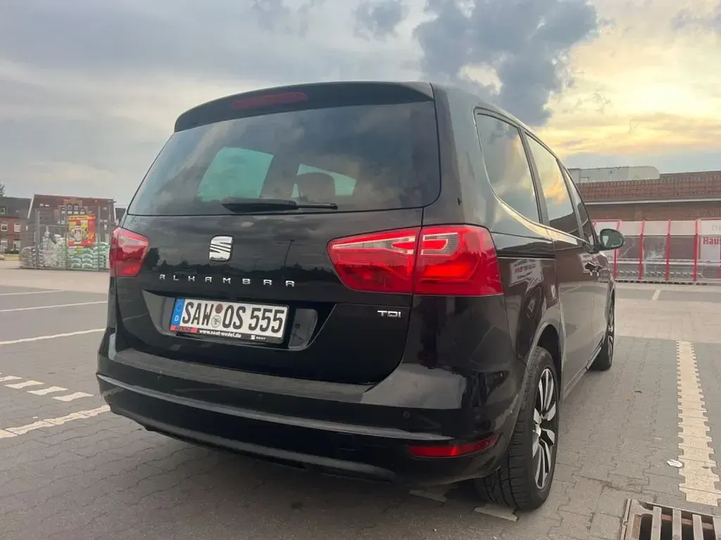 Gebraucht Seat Alhambra Sun 140 PS (102 kW) 2014 Schwarz Van / Kleinbus