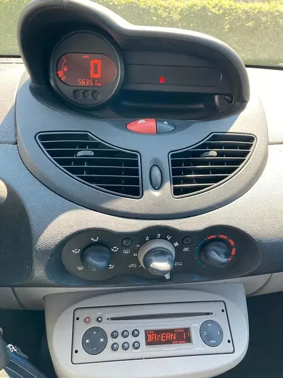 Gebraucht Renault Twingo 58 PS (42 kW) 2008 Weiß Kleinwagen