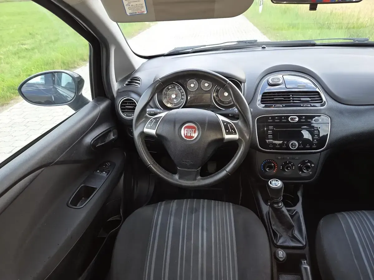 Gebraucht Fiat Punto Evo 69 PS (50 kW) 2011 Schwarz Kleinwagen