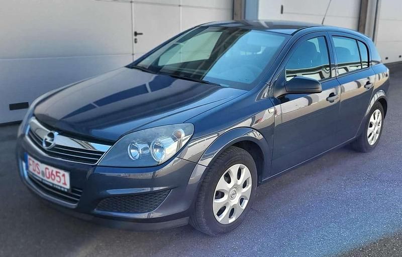 Metro m2 Gebraucht 2009 Opel Astra Kleinwagen | 900 € (Superpreis) - Bild 1/4