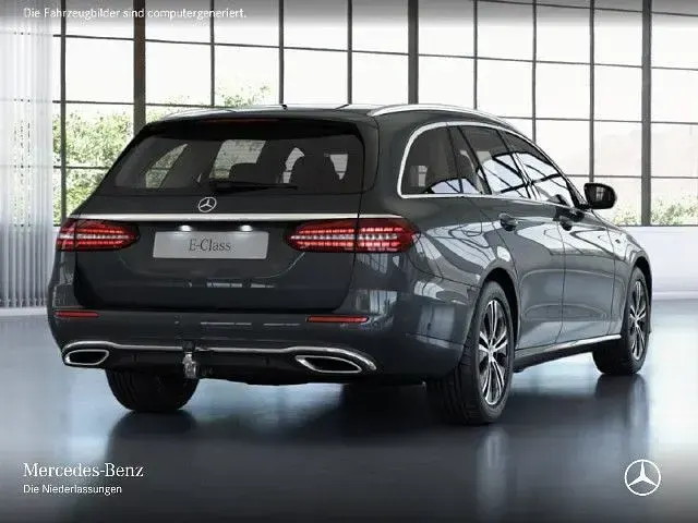 Gebraucht Mercedes E220 200 PS (147 kW) 2022