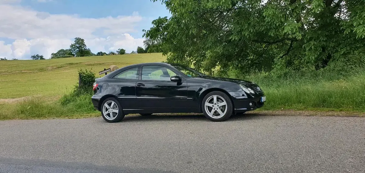 Gebraucht Mercedes C320 218 PS (160 kW) 2004 Schwarz Coupé
