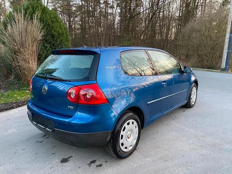 Gebraucht VW Golf V 105 PS (77 kW) 2006 Blau Kleinwagen