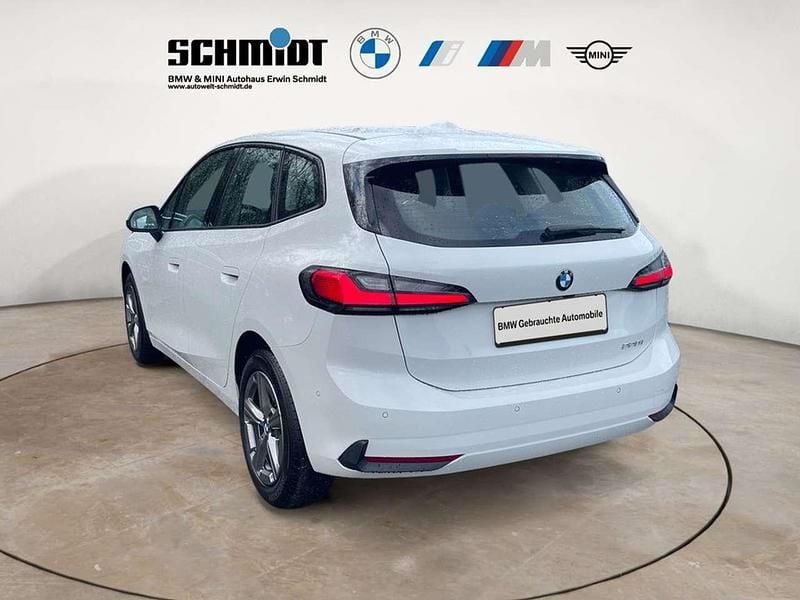 Gebraucht BMW 220 Active Tourer 170 PS (125 kW) 2025 Alpinweiß Van / Kleinbus