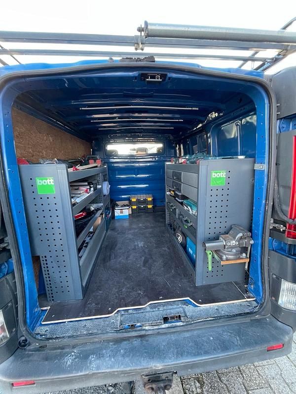 Gebraucht Renault Trafic 114 PS (83 kW) 2006 Blau Van / Kleinbus