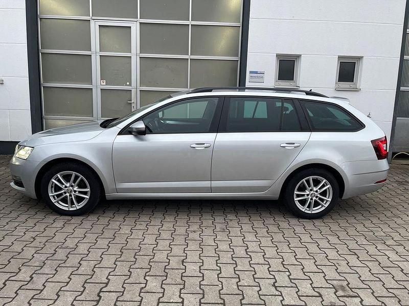 Gebraucht Skoda Octavia Ambition 116 PS (85 kW) 2018 Silber Kombi