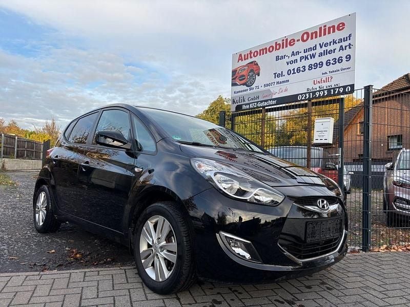 Schwarz Gebraucht 2015 Hyundai ix20 Van / Kleinbus | 8.900 € (Superpreis) - Bild 1/4