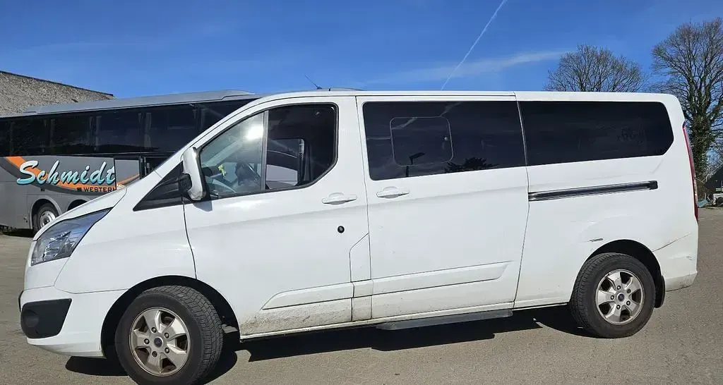 Gebraucht Ford Transit Titanium 131 PS (96 kW) 2017 Weiß Kombi