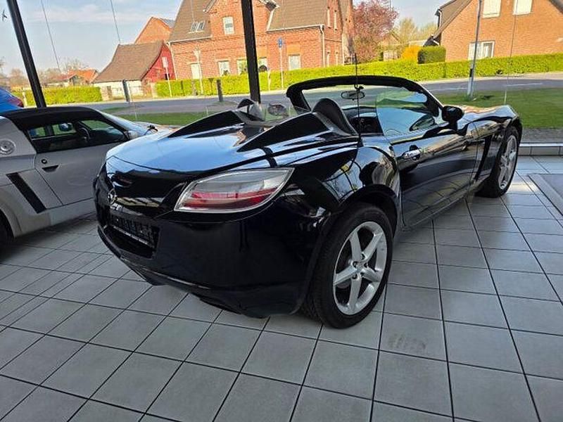 Gebraucht Opel GT 264 PS (194 kW) 2008 Schwarz Cabrio