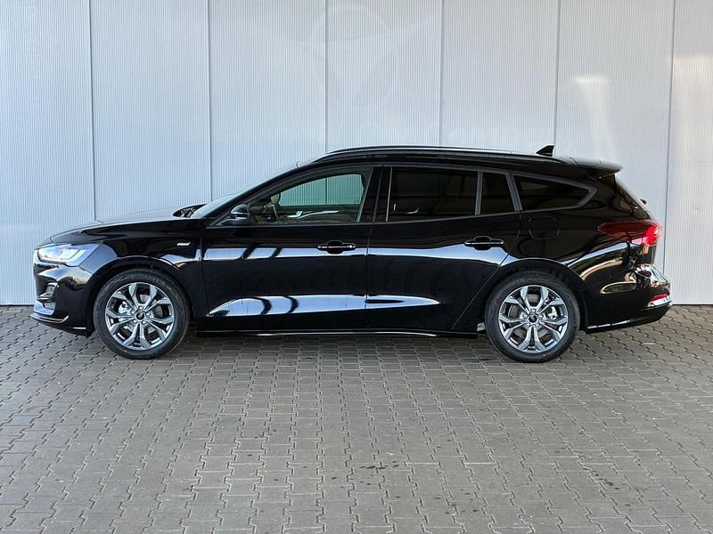 Neu Ford Focus ST-Line X 2025 Agate black