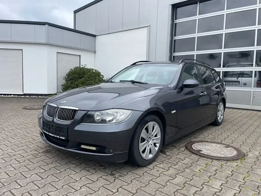Second-hand BMW 318 Performance 129 CP (94 kW) 2006 Gri Break