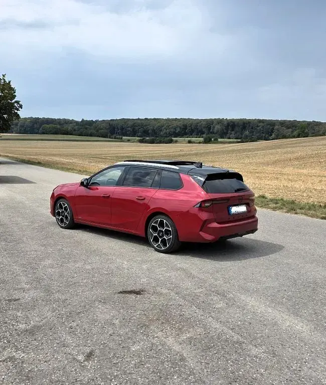 Gebraucht Opel Astra Ultimate 131 PS (96 kW) 2023 Rot Kleinwagen