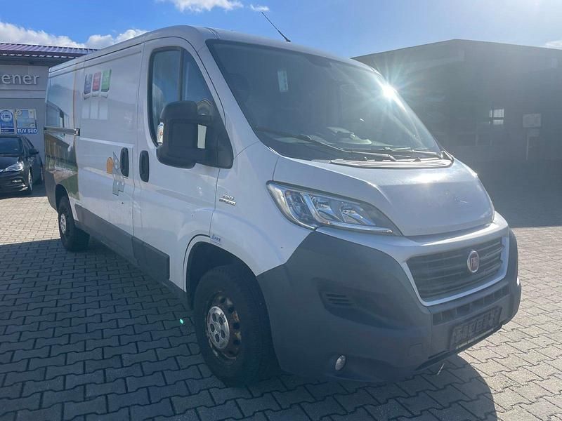 Gebraucht Fiat Ducato 130 PS (95 kW) 2016 Weiß Van
