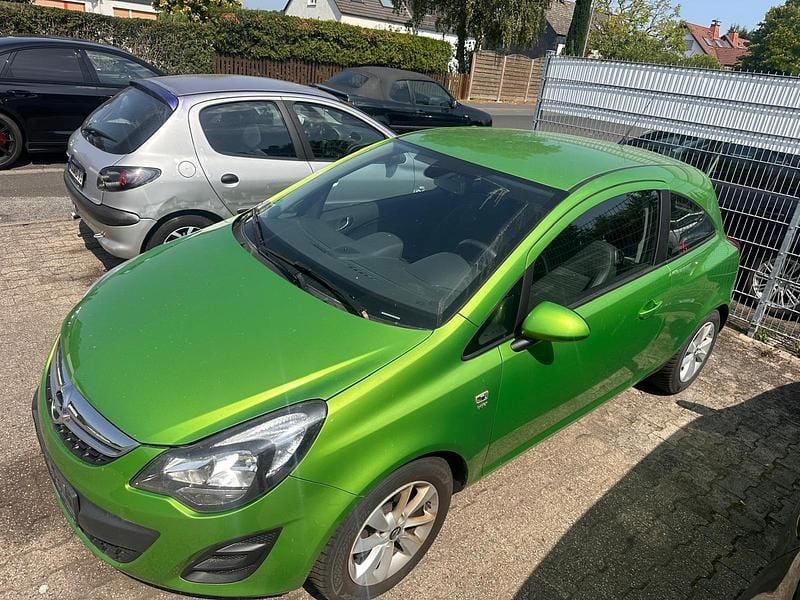 Grün Gebraucht 2014 Opel Corsa Energy Kleinwagen | 2.900 € (Guter Preis) - Bild 1/4