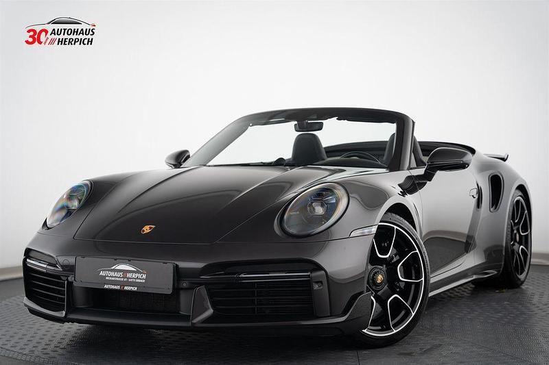 W49â pts grigiogranitometalli Gebraucht 2022 Porsche 992 Cabrio | 245.992 € - Bild 1/4