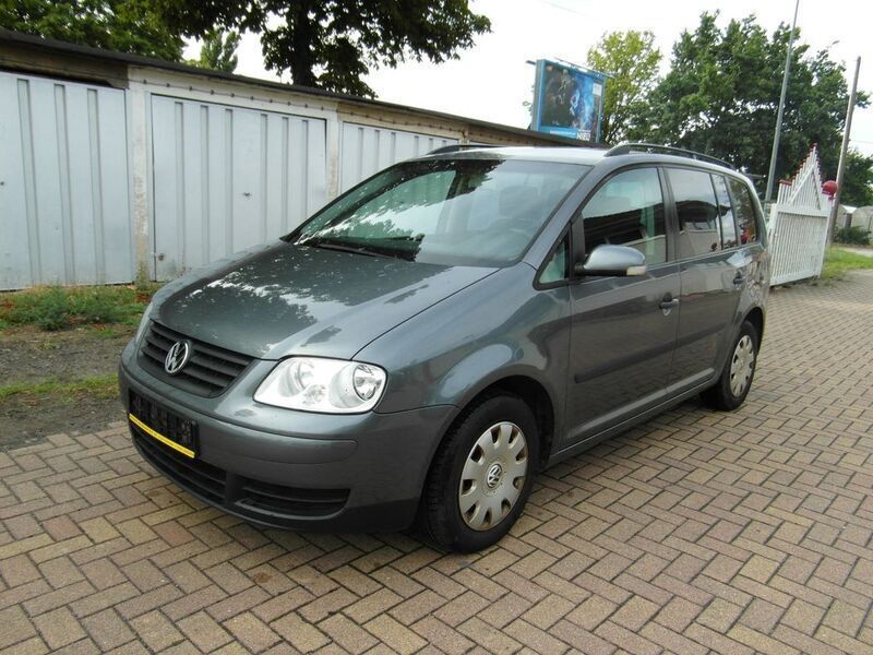 Gebraucht VW Touran 105 PS (77 kW) 2004 Silber Van / Kleinbus