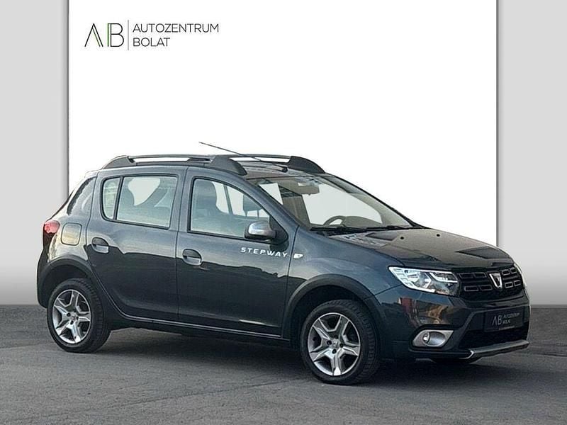 Gebraucht Dacia Sandero Stepway 73 PS (53 kW) 2019 Grau Limousine