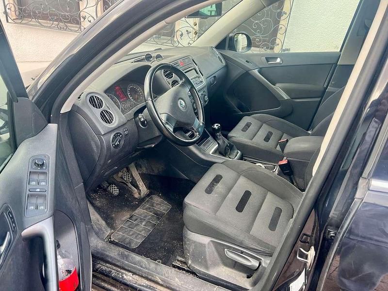 Gebraucht VW Tiguan Trendline 150 PS (110 kW) 2009 Schwarz SUV