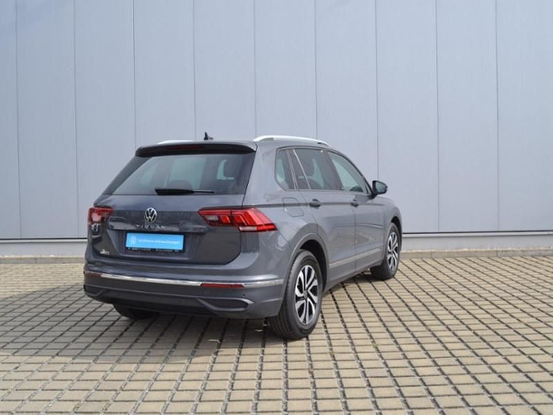 Gebraucht VW Tiguan Active 131 PS (96 kW) 2021 SUV
