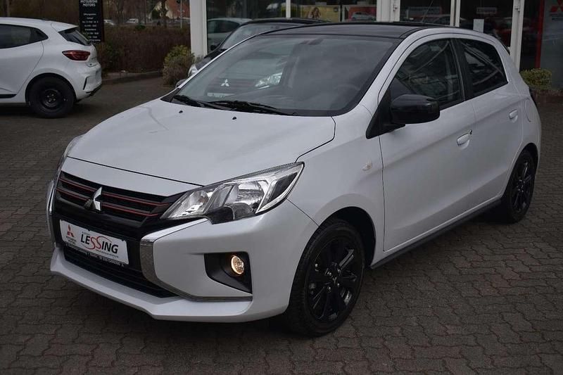 Weiß Gebraucht 2024 Mitsubishi Space Star Select+ Limousine | 16.990 € (Teuer) - Bild 1/4