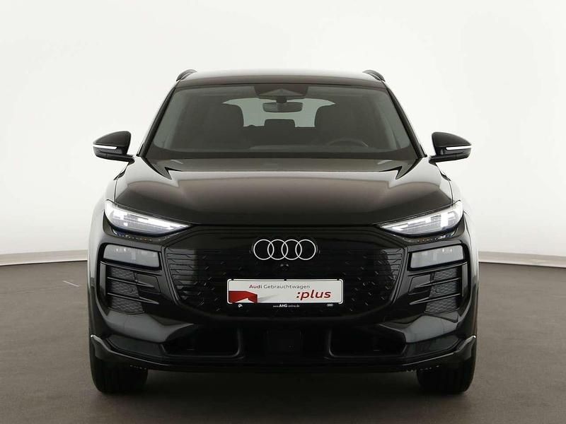 Gebraucht Audi Q6 e-tron Sport 185 kW (252 PS) 2025 Mythosschwarz metallic SUV