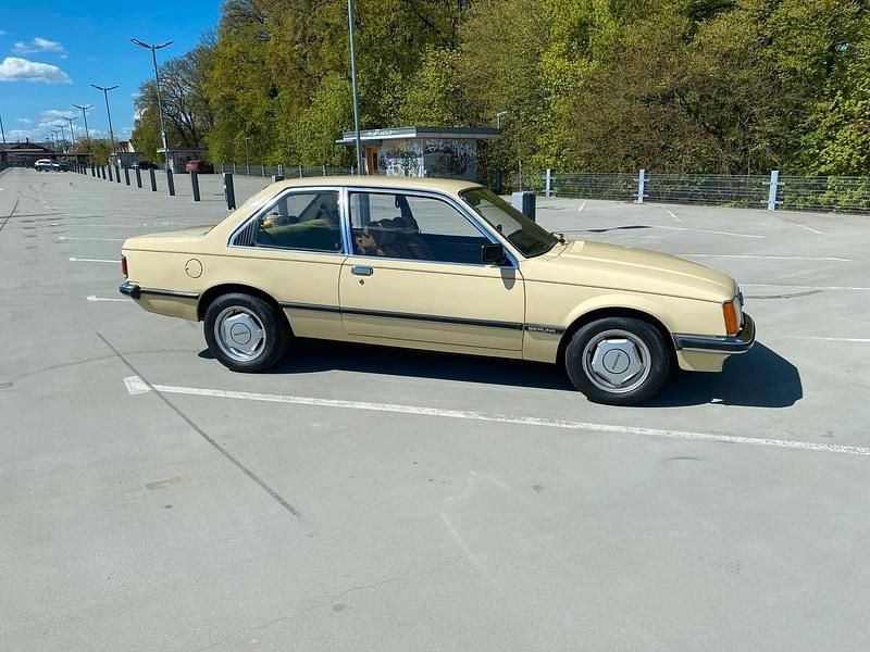Occasion Opel Commodore S 115 ch (84 kW) 1980 Beige Break