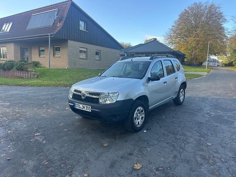 Silber Gebraucht 2013 Dacia Duster SUV | 4.199 € (Superpreis) - Bild 1/4