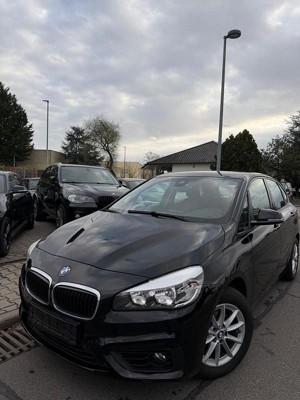 Gebraucht BMW 218 Advantage 136 PS (100 kW) 2017 Schwarz Kombi