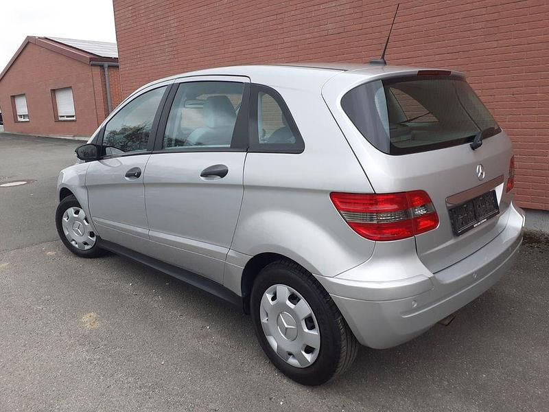 Gebraucht Mercedes B170 116 PS (85 kW) 2007 Silber Van / Kleinbus