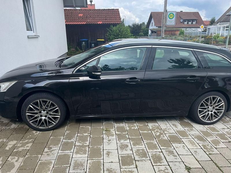 Schwarz Gebraucht 2011 Peugeot 508 Business-Line Kombi | 6.500 € (Fairer Preis) - Bild 1/4