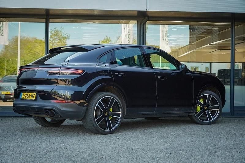 Second-hand Porsche Cayenne 462 CP (339 kW) 2021 Negru SUV