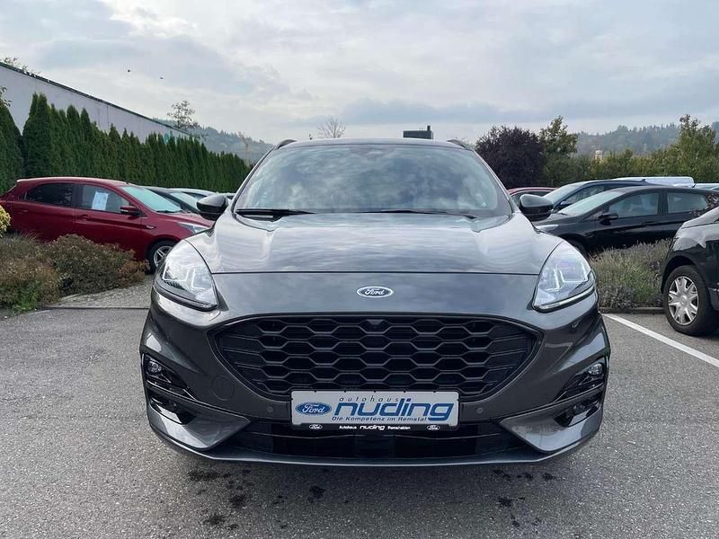 Gebraucht Ford Kuga ST-Line 150 PS (110 kW) 2024 Grau (magneticgrau) SUV