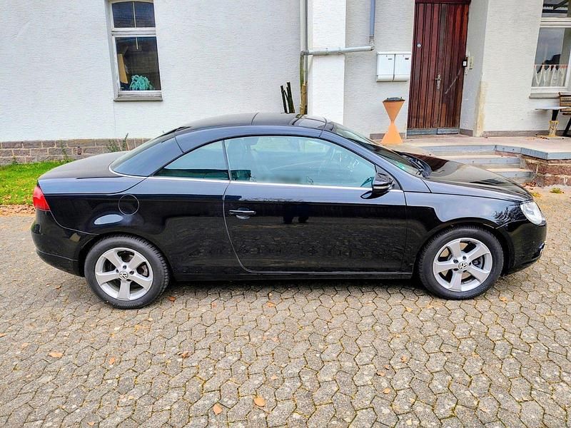 Gebraucht VW Eos GT 140 PS (102 kW) 2011 Schwarz Cabrio