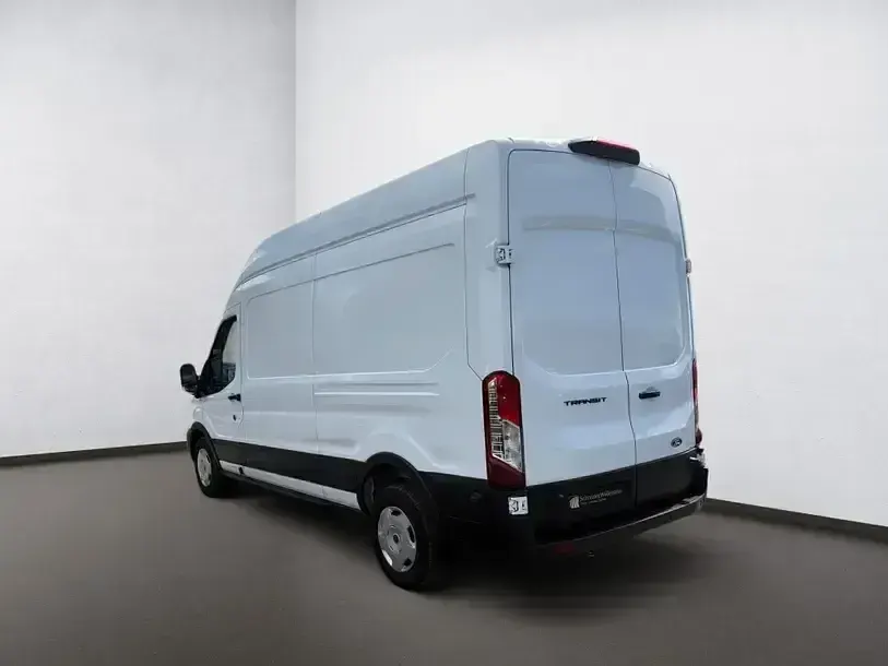 Gebraucht Ford Transit 131 PS (96 kW) 2025 Frostweiß Van / Kleinbus